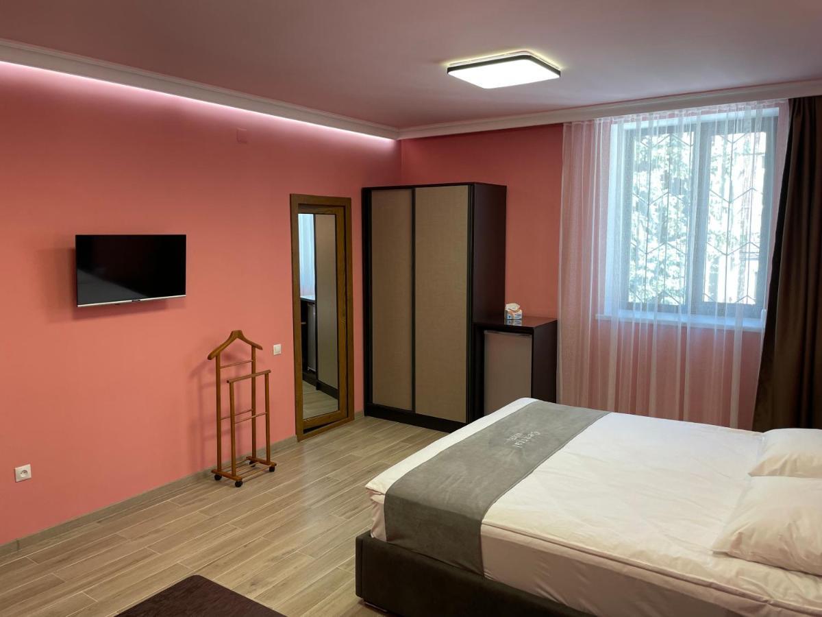 Central Hotel Gyumri Esterno foto