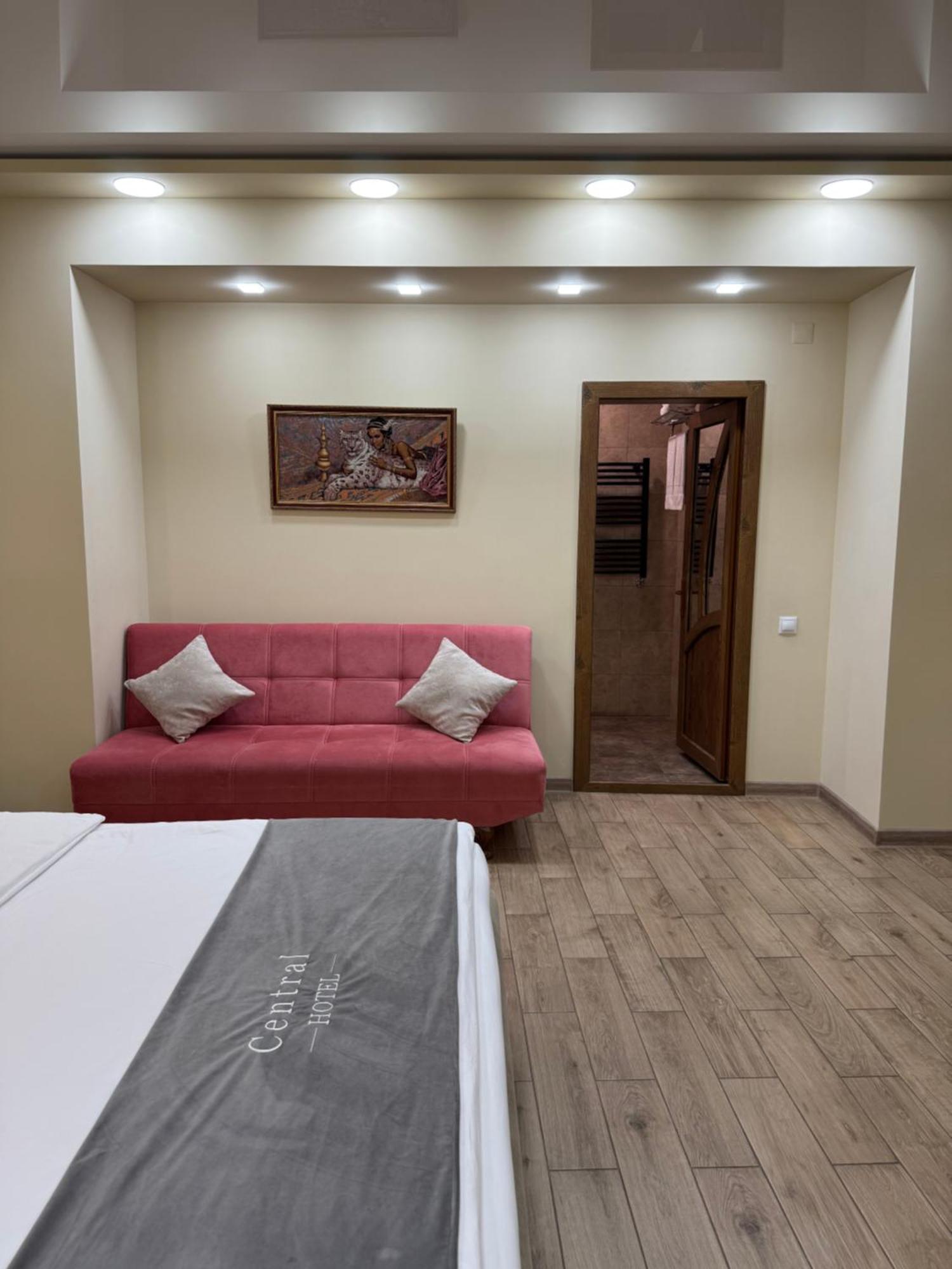 Central Hotel Gyumri Esterno foto